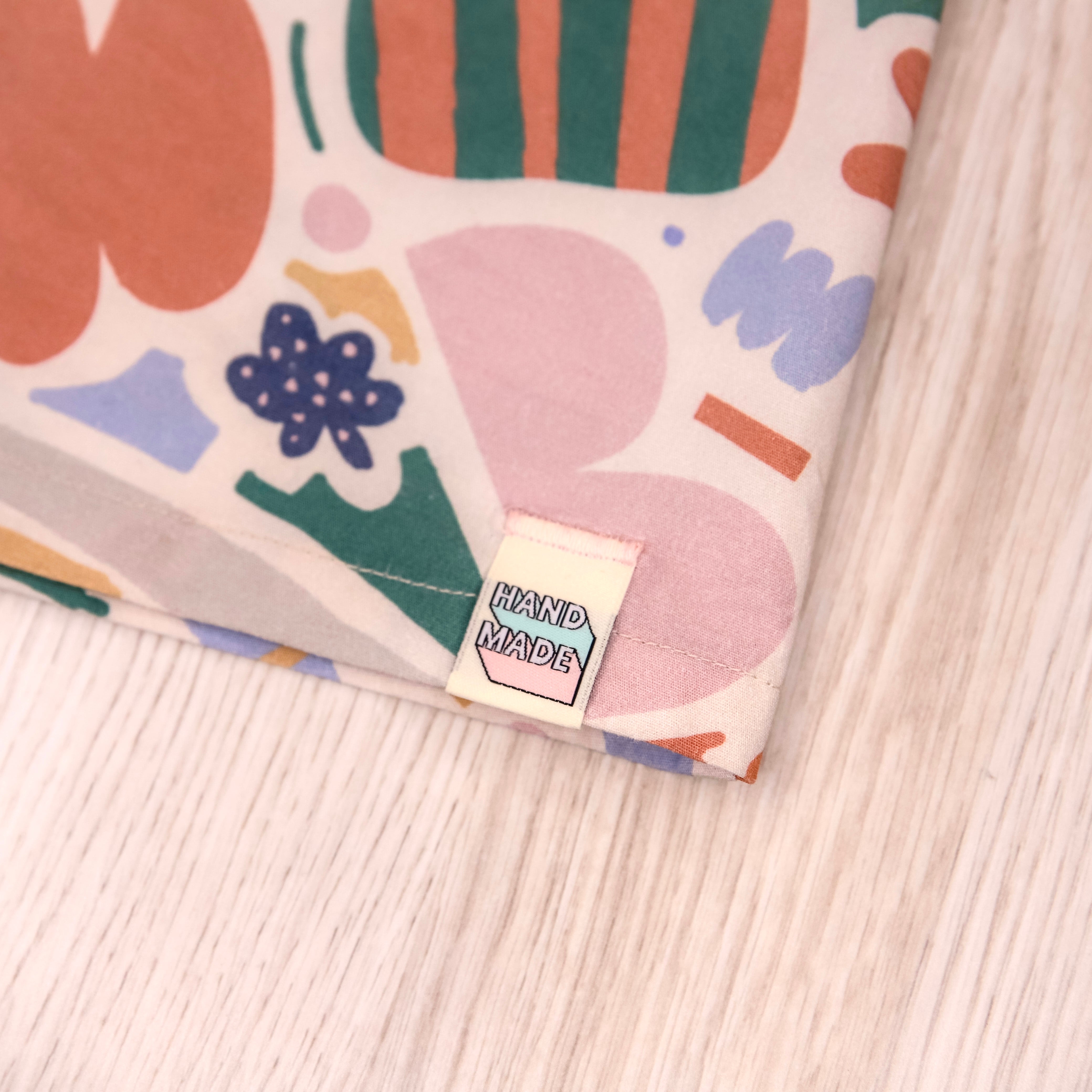 Handmade Block Text ~ 10 pack ~ Premium Woven Labels - Tadah Patterns ...